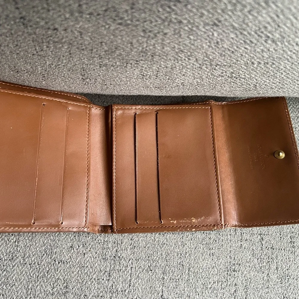 Louis Vuitton Bronze Brown Vernis Elise wallet.